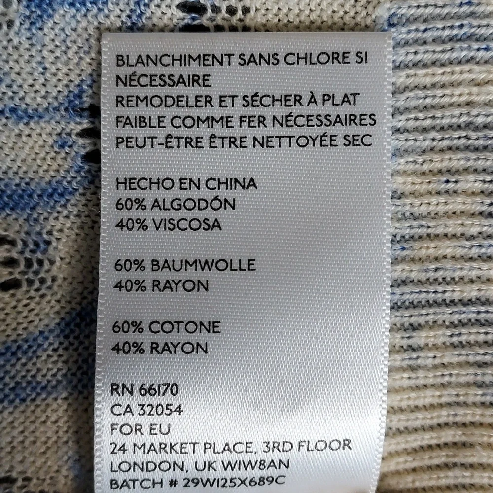 Urban Outfitters Kimchi Blue Ivory & Blue Skull Illusion Floral Sweater Size M - Picture 9 of 9